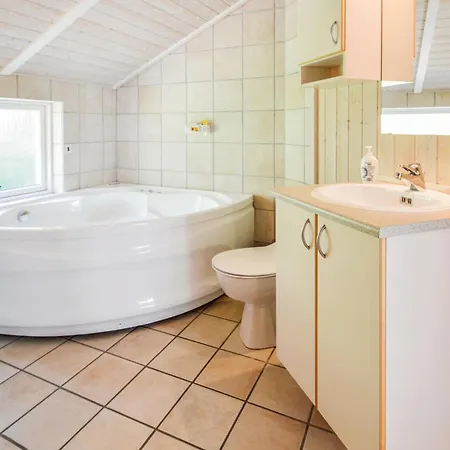 Three-bedroom In Rødby