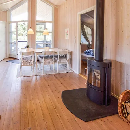 Lovely Home In Rodby With Kitchen * Rødby