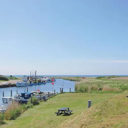 Three-bedroom In Tatil Evi