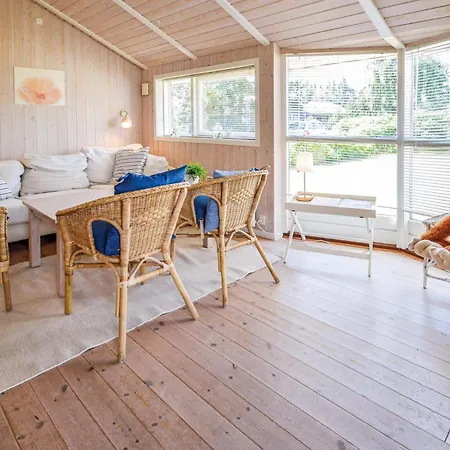 Lovely Home In Rodby With Kitchen Σπίτι διακοπών *