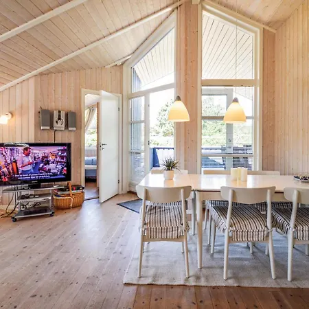 Three-bedroom In Rødby