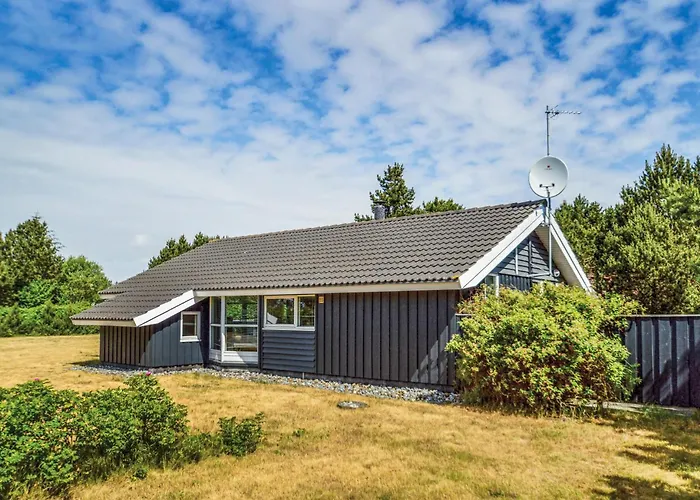 Three-bedroom In * Rødby
