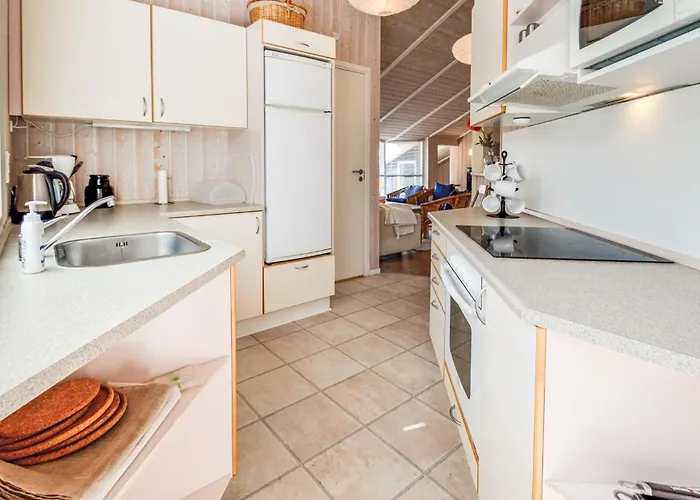 بيت للعطل Three-bedroom In